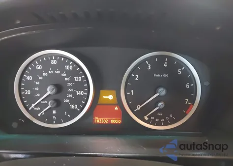 2006 BMW 530Xi из США, поврежденный, VIN WBANF735X6CU20549